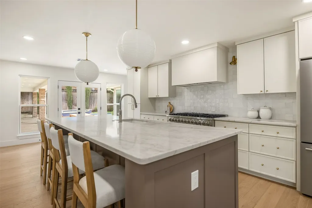 5626 Twin Brooks Drive Dallas TX 75252