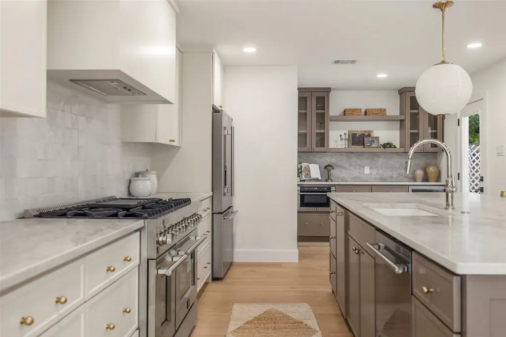 5626 Twin Brooks Drive Dallas TX 75252