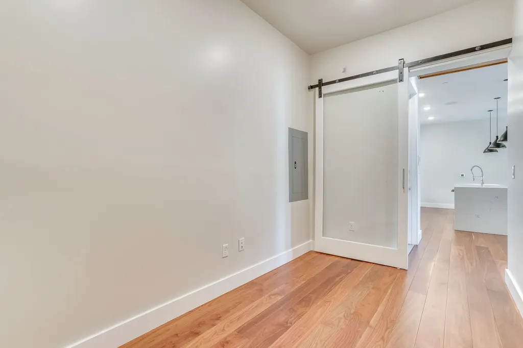1455 W Magnolia Avenue Fort Worth TX 76104