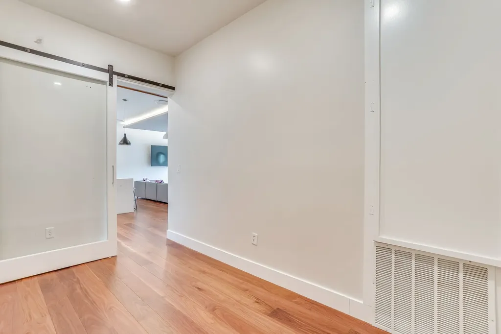 1455 W Magnolia Avenue Fort Worth TX 76104