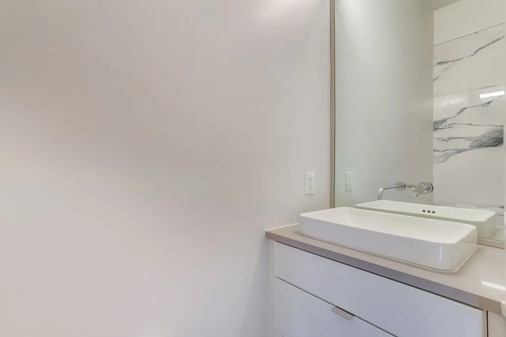 1455 W Magnolia Avenue Fort Worth TX 76104