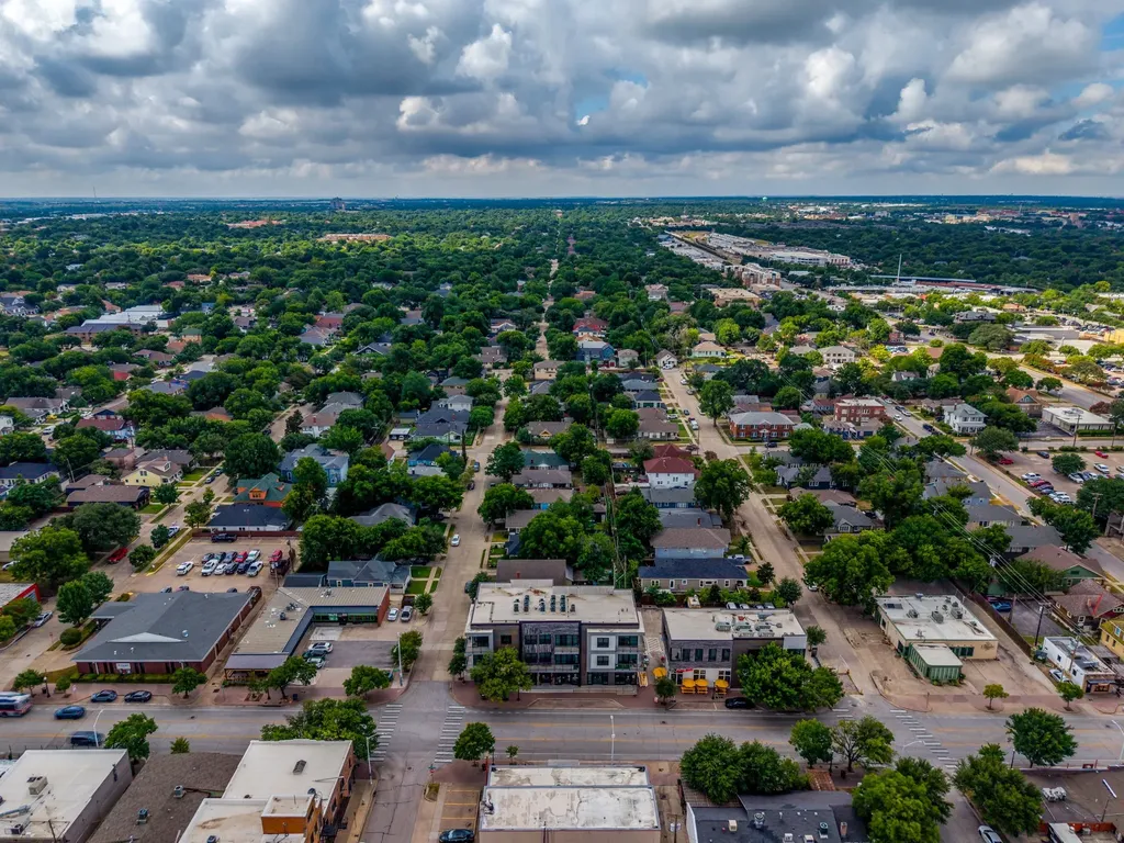 1455 W Magnolia Avenue Fort Worth TX 76104
