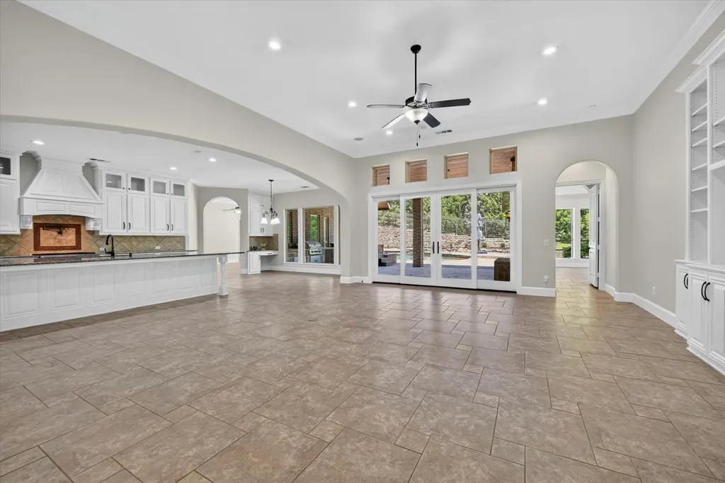 861 Hayden Road Lantana TX 76226