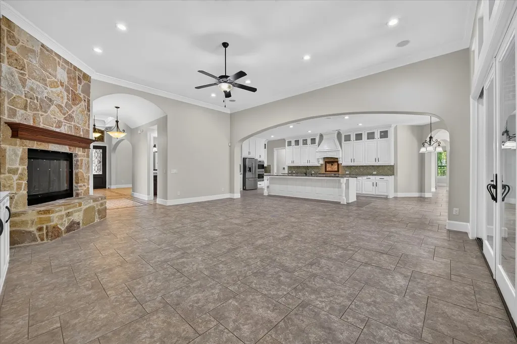 861 Hayden Road Lantana TX 76226