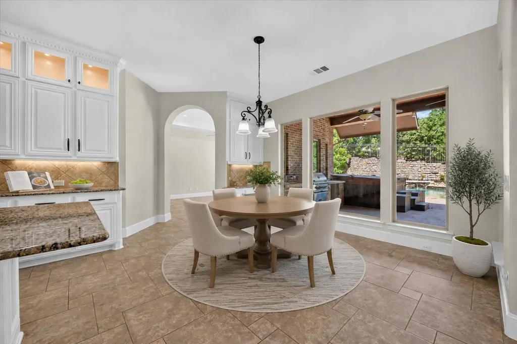 861 Hayden Road Lantana TX 76226