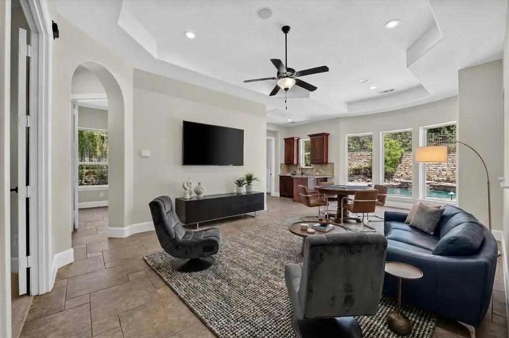 861 Hayden Road Lantana TX 76226