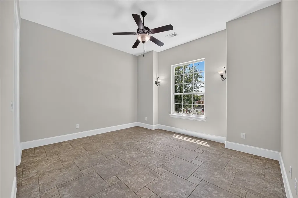 861 Hayden Road Lantana TX 76226