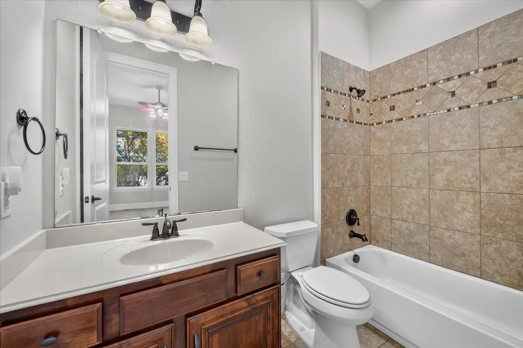 861 Hayden Road Lantana TX 76226