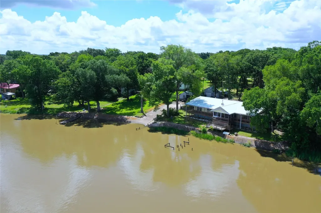 346 Lcr Redbud A Mexia TX 76667