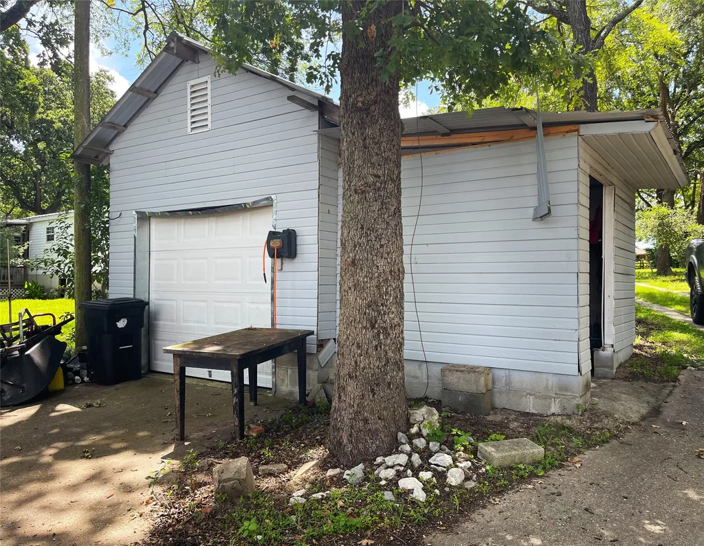 346 Lcr Redbud A Mexia TX 76667