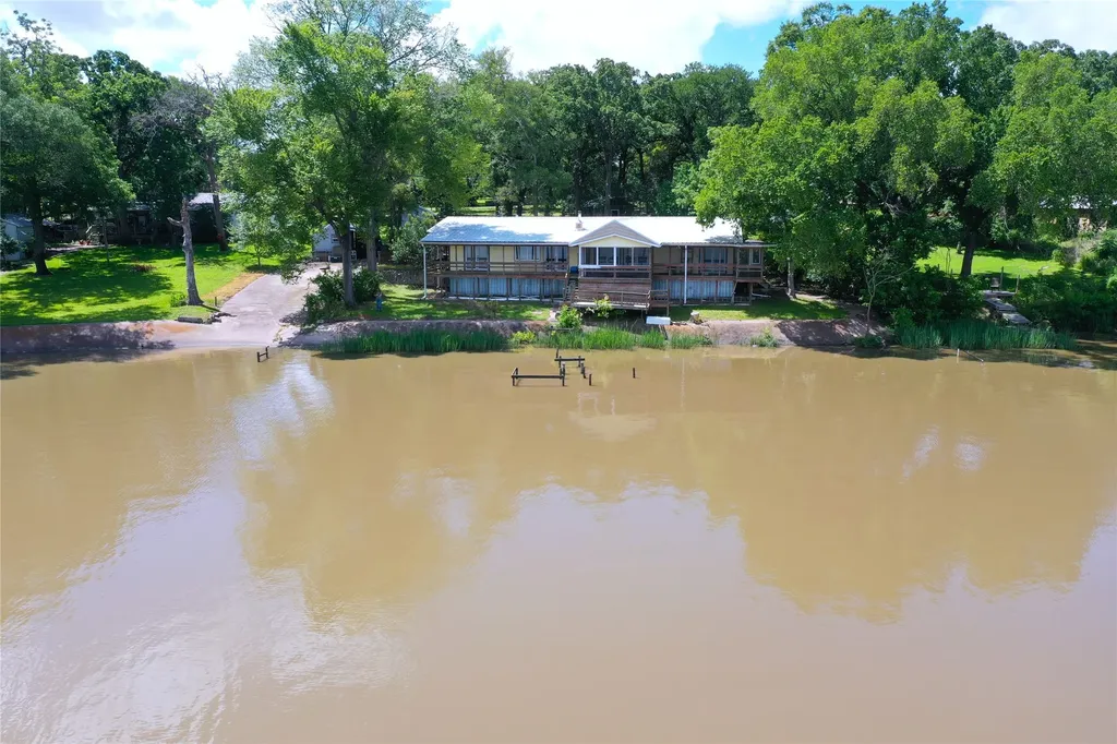 346 Lcr Redbud A Mexia TX 76667