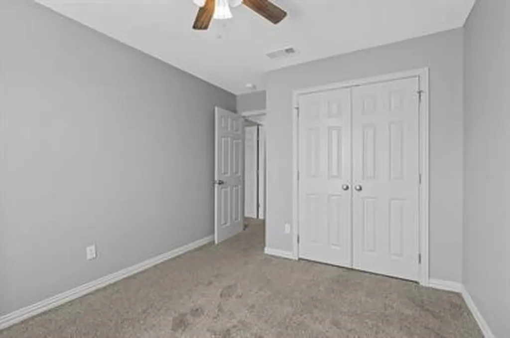 529-531 E Ball Street Tom Bean TX 75489