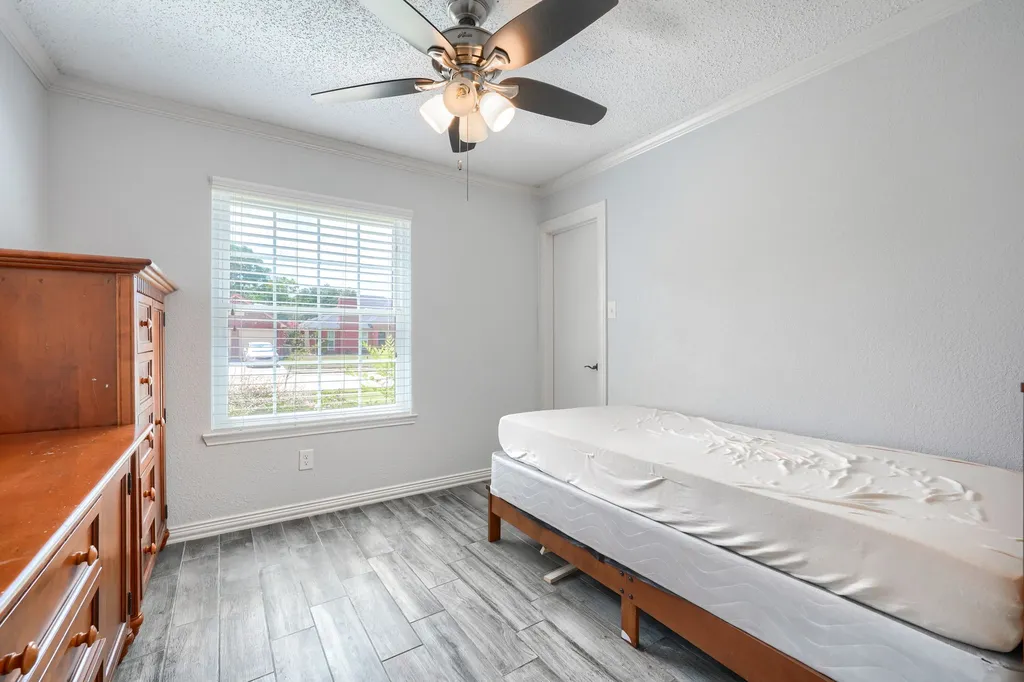 1211 Princeton Place Euless TX 76040