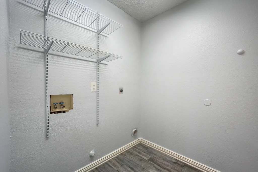 1211 Princeton Place Euless TX 76040