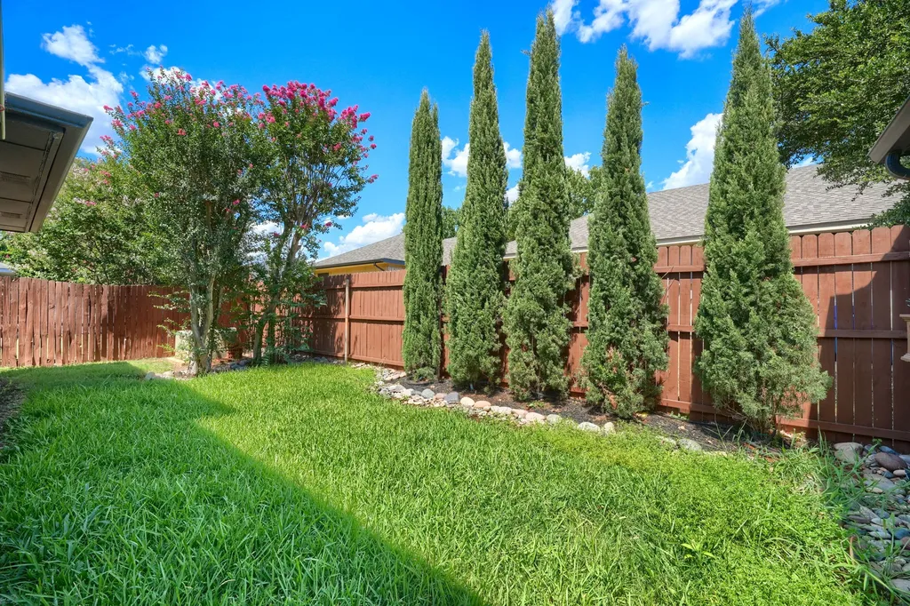 1211 Princeton Place Euless TX 76040