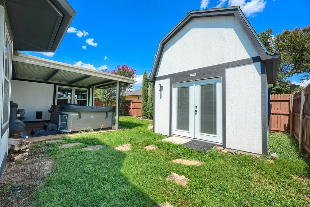 1211 Princeton Place Euless TX 76040
