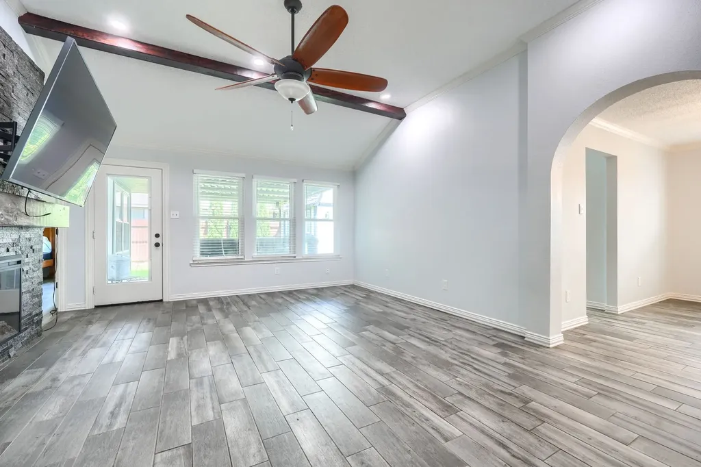 1211 Princeton Place Euless TX 76040