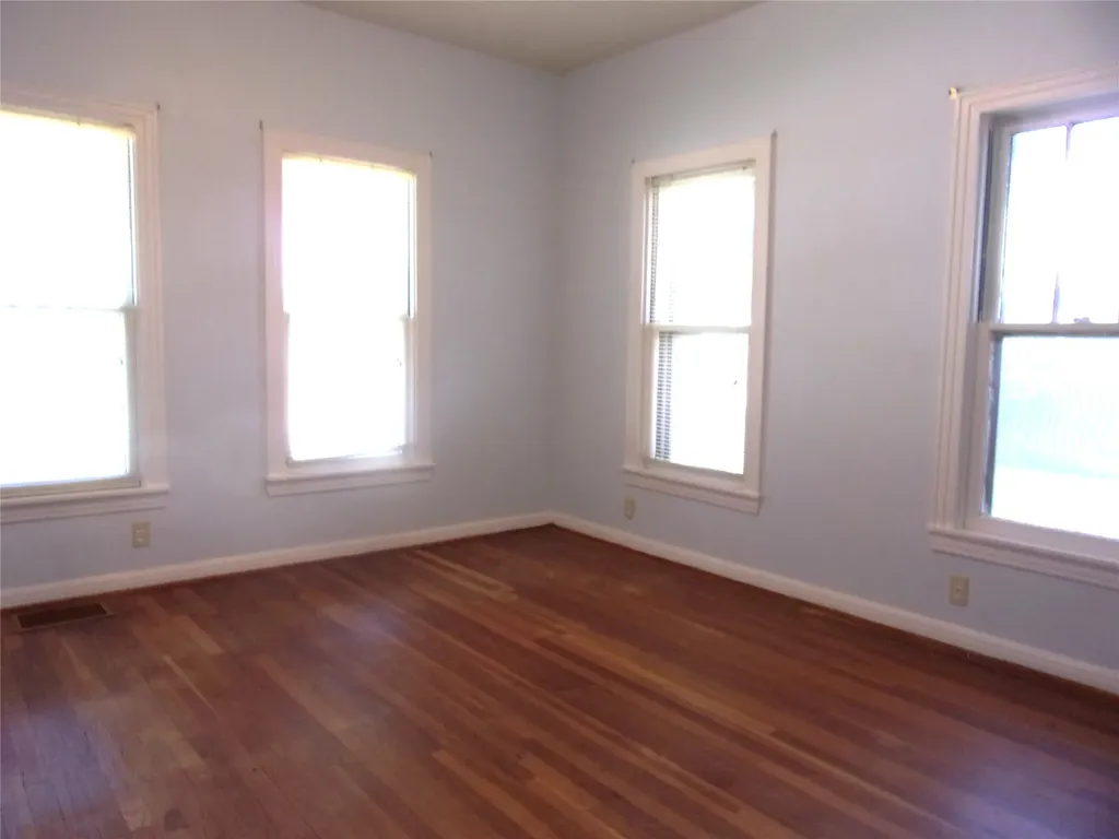 105 W Pecan Street San Saba TX 76877