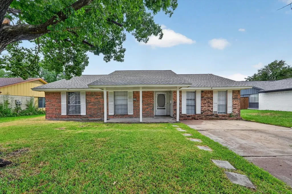 2026 Wedgewood Lane Carrollton TX 75006