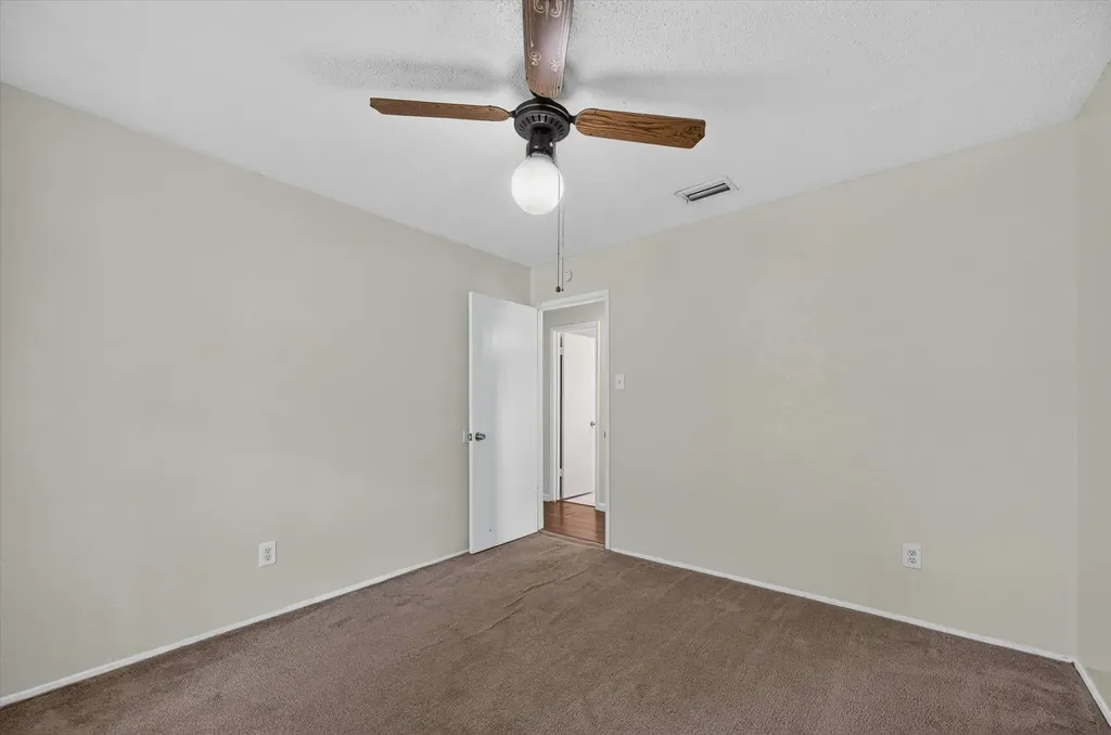 2026 Wedgewood Lane Carrollton TX 75006