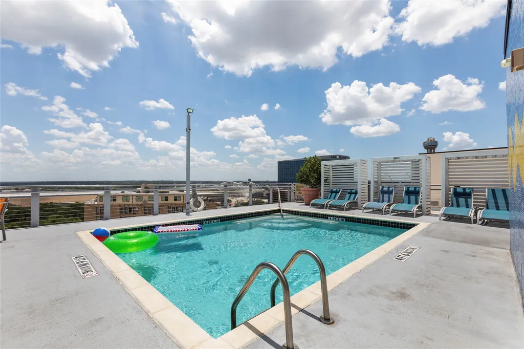 1122 Jackson Street Dallas TX 75202