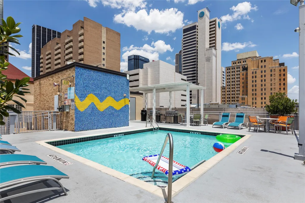1122 Jackson Street Dallas TX 75202