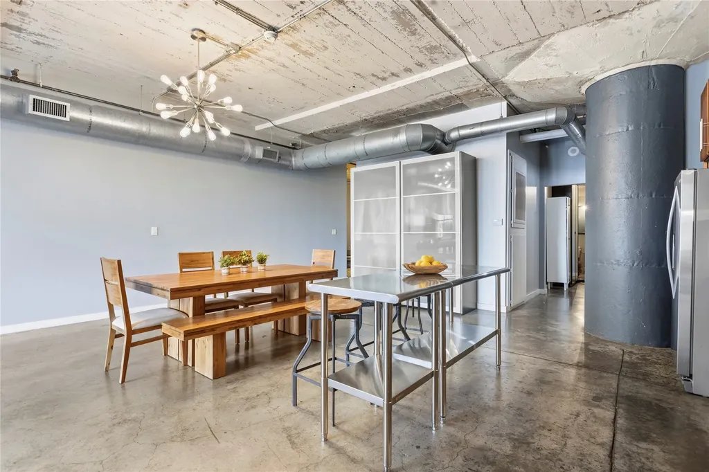 1122 Jackson Street Dallas TX 75202