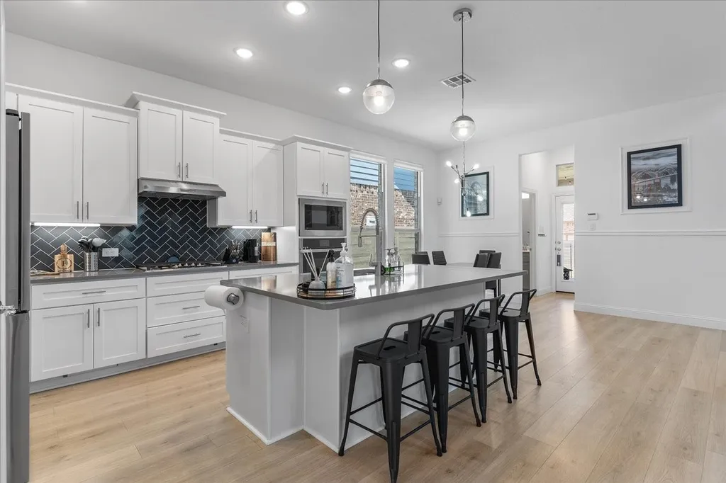 5306 Grand Avenue Sachse TX 75048