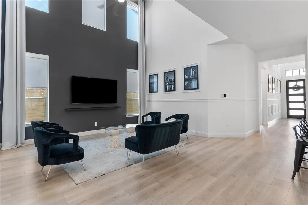 5306 Grand Avenue Sachse TX 75048