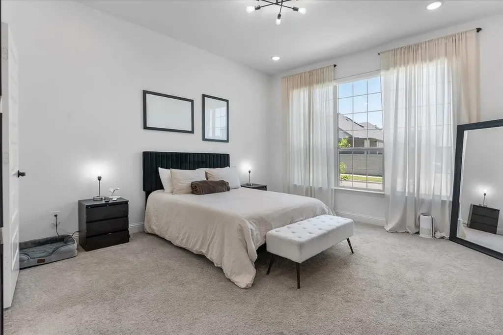 5306 Grand Avenue Sachse TX 75048