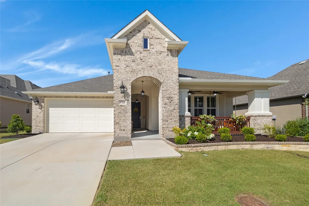 9713 Siltstone Drive Denton TX 76207