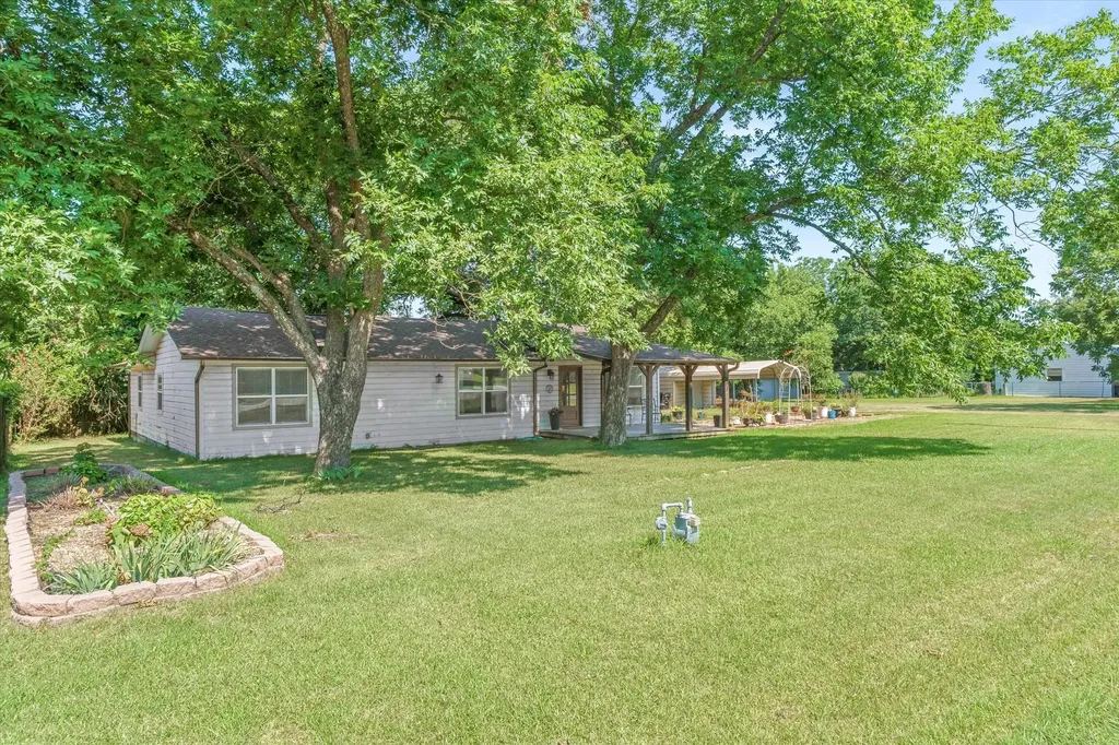 603 N 4th Street Wills Point TX 75169