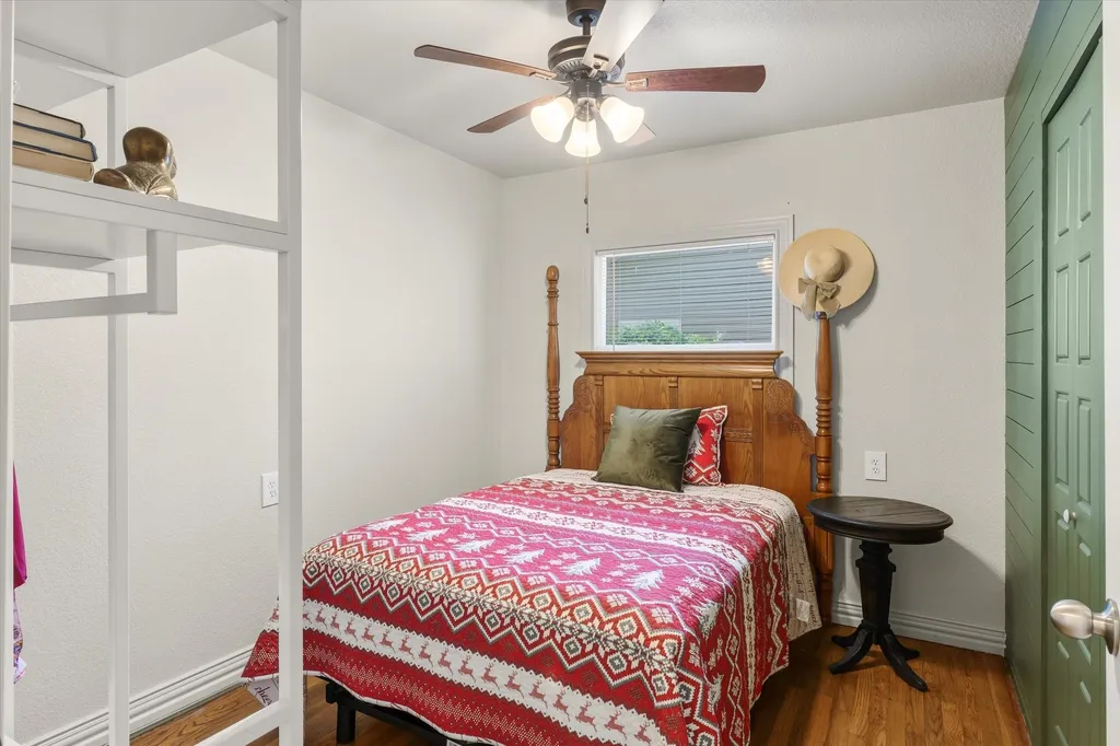 603 N 4th Street Wills Point TX 75169