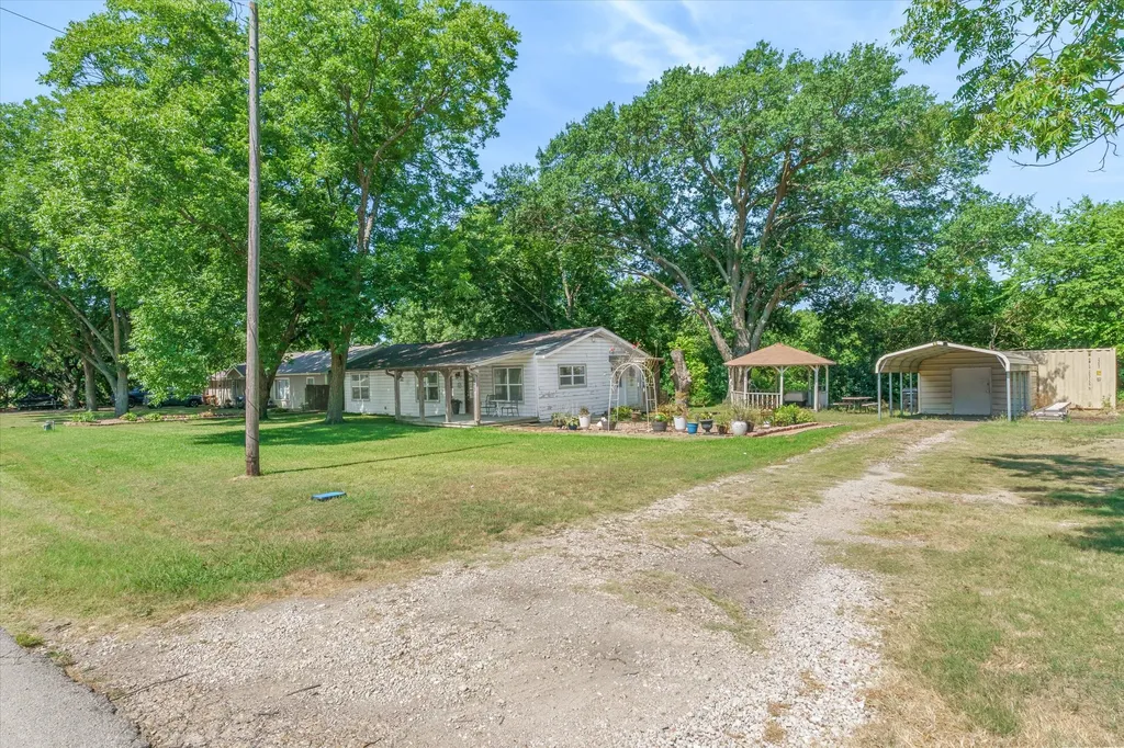 603 N 4th Street Wills Point TX 75169
