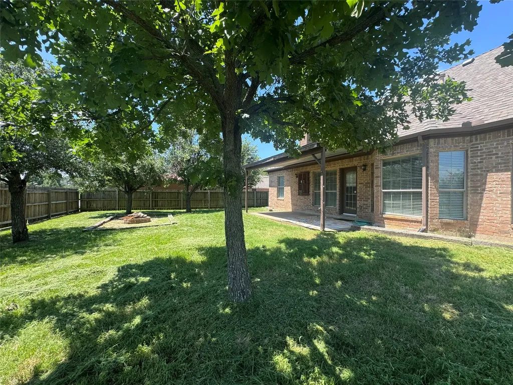 1403 Hickory Drive Pilot Point TX 76258