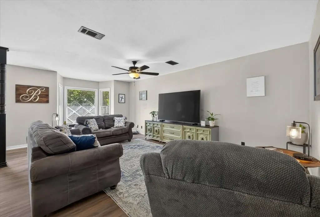 6008 County Road 907 Godley TX 76044