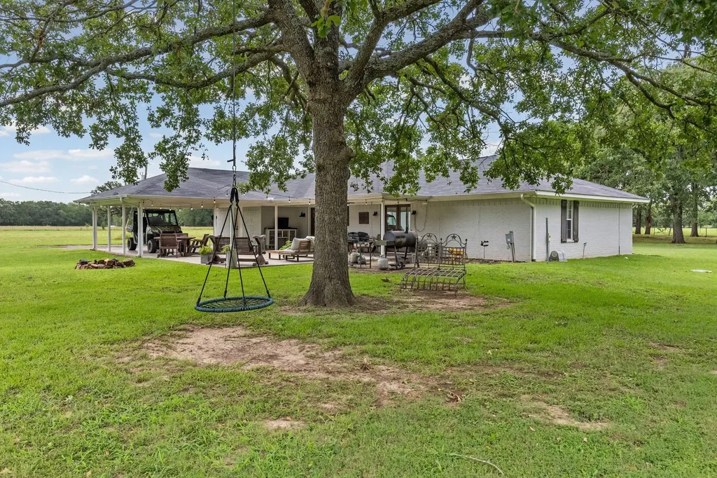 2155 NE County Road 2200 Mount Vernon TX 75487