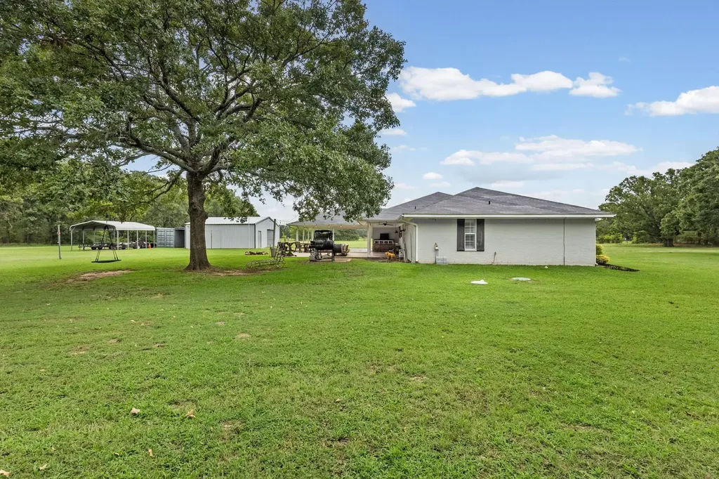 2155 NE County Road 2200 Mount Vernon TX 75487