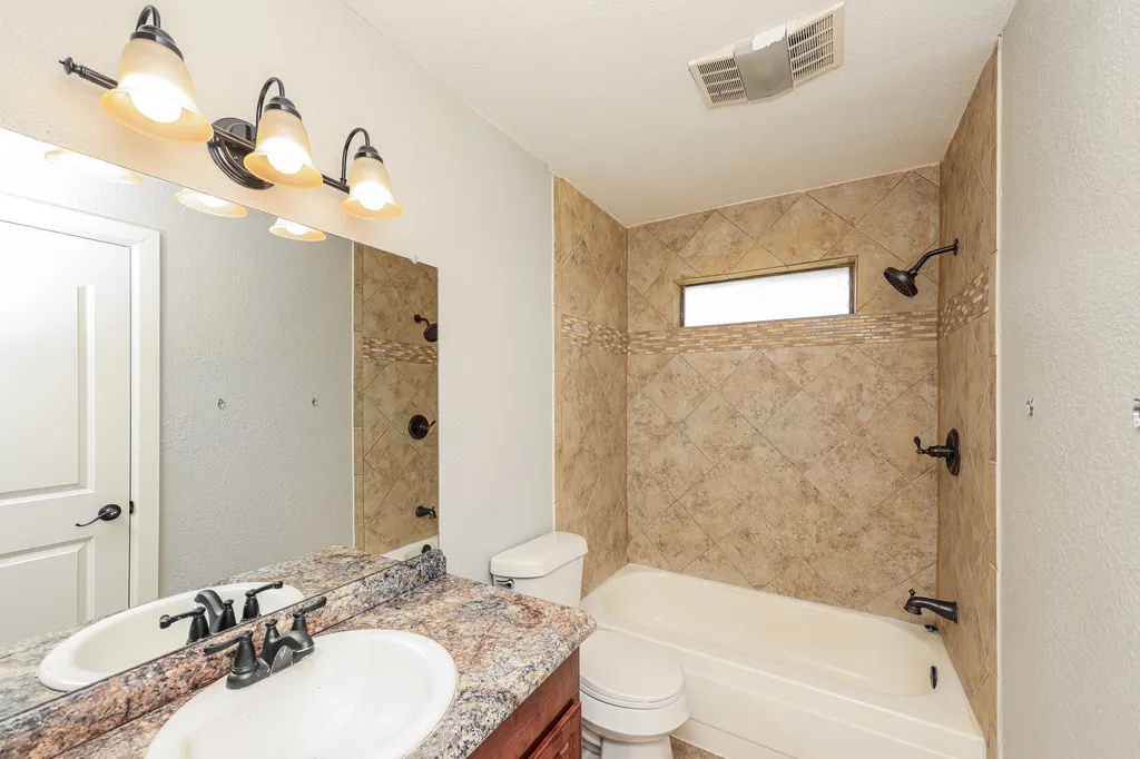 1107 Carrington Court Irving TX 75060