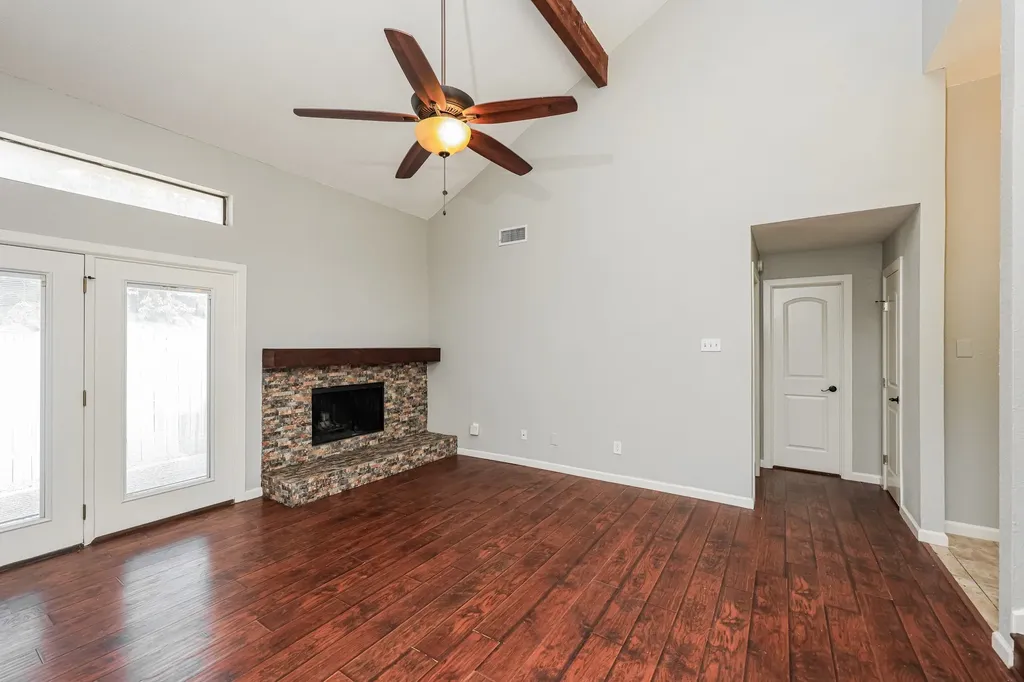 1107 Carrington Court Irving TX 75060