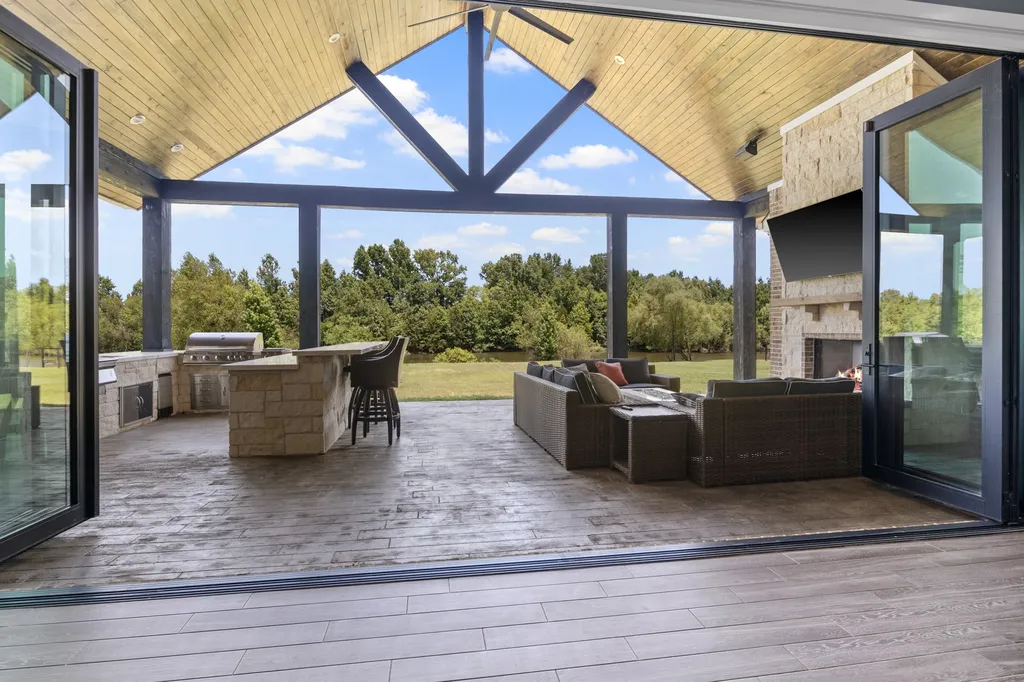 367 Private Road 54166 Pittsburg TX 75686