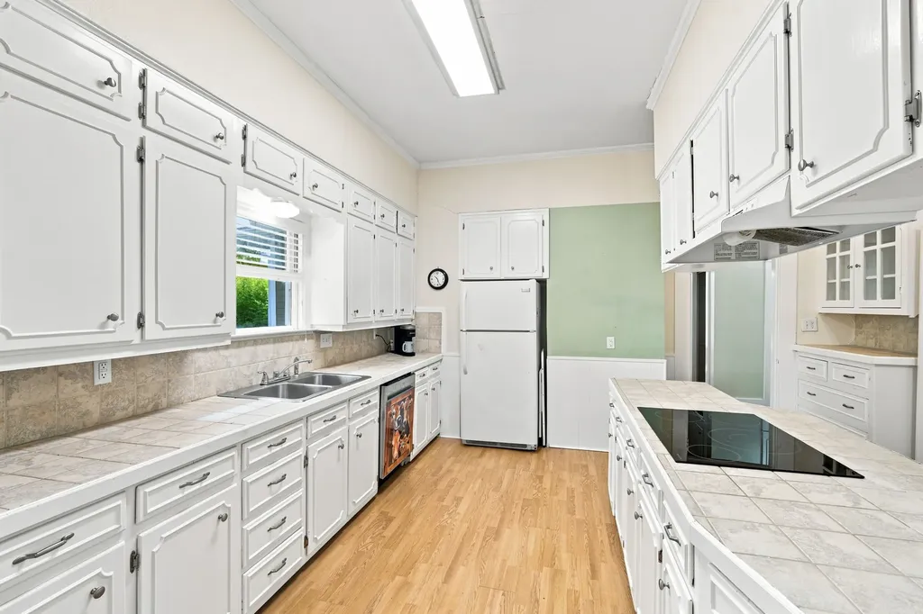 313 Corsicana Street Hillsboro TX 76645