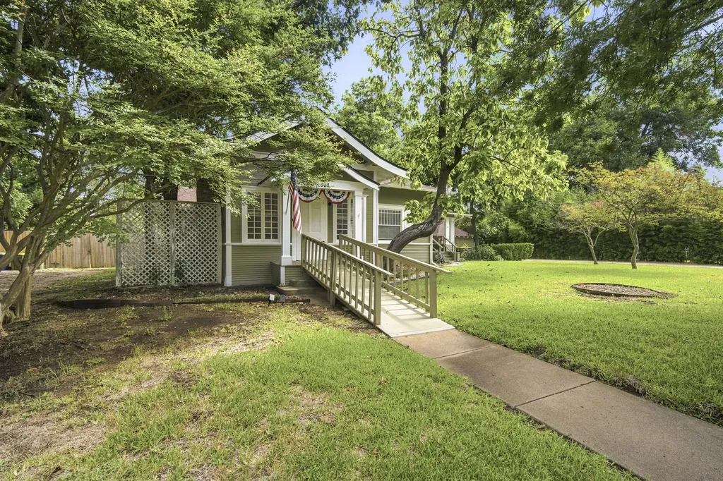 313 Corsicana Street Hillsboro TX 76645