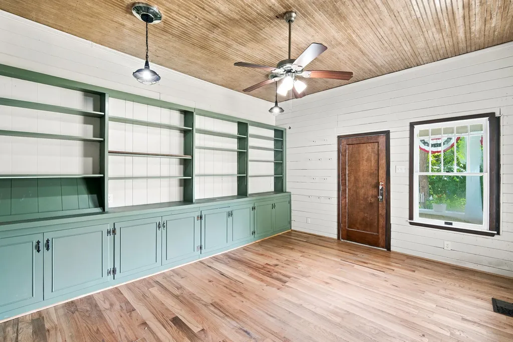 313 Corsicana Street Hillsboro TX 76645