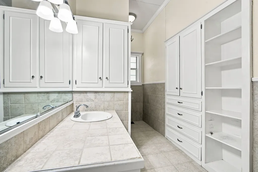 313 Corsicana Street Hillsboro TX 76645