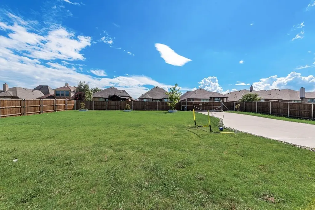 1007 Devonshire Drive S Forney TX 75126