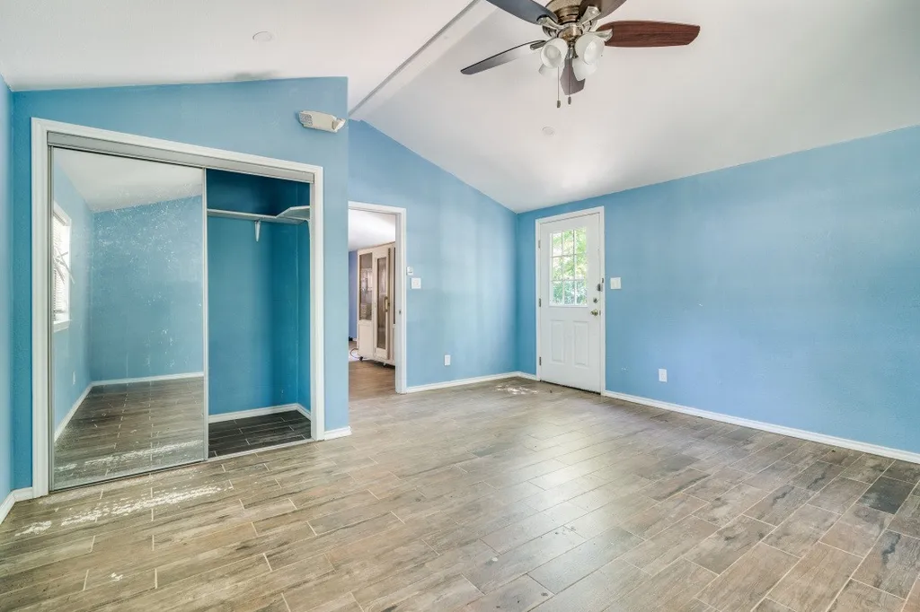 1525 Rs County Road 1490 Point TX 75472