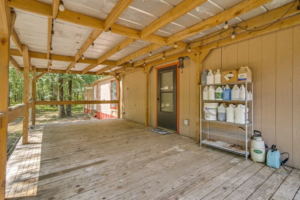 1525 Rs County Road 1490 Point TX 75472