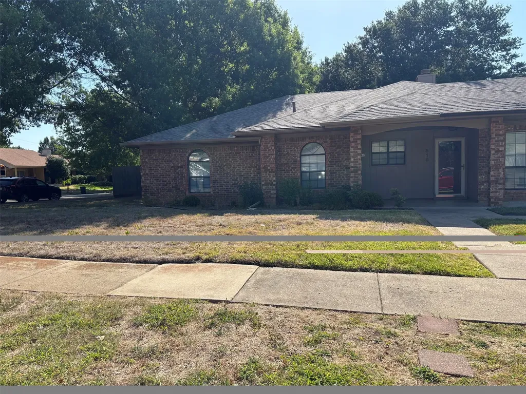 818 Midcreek Drive Euless TX 76039