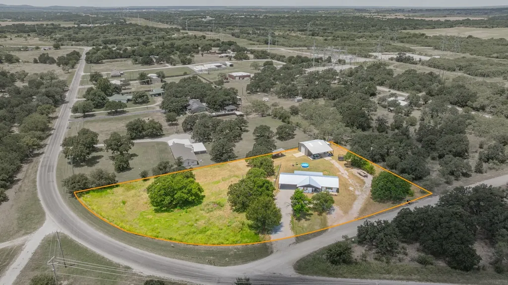 352 Seaberry Loop Graham TX 76450